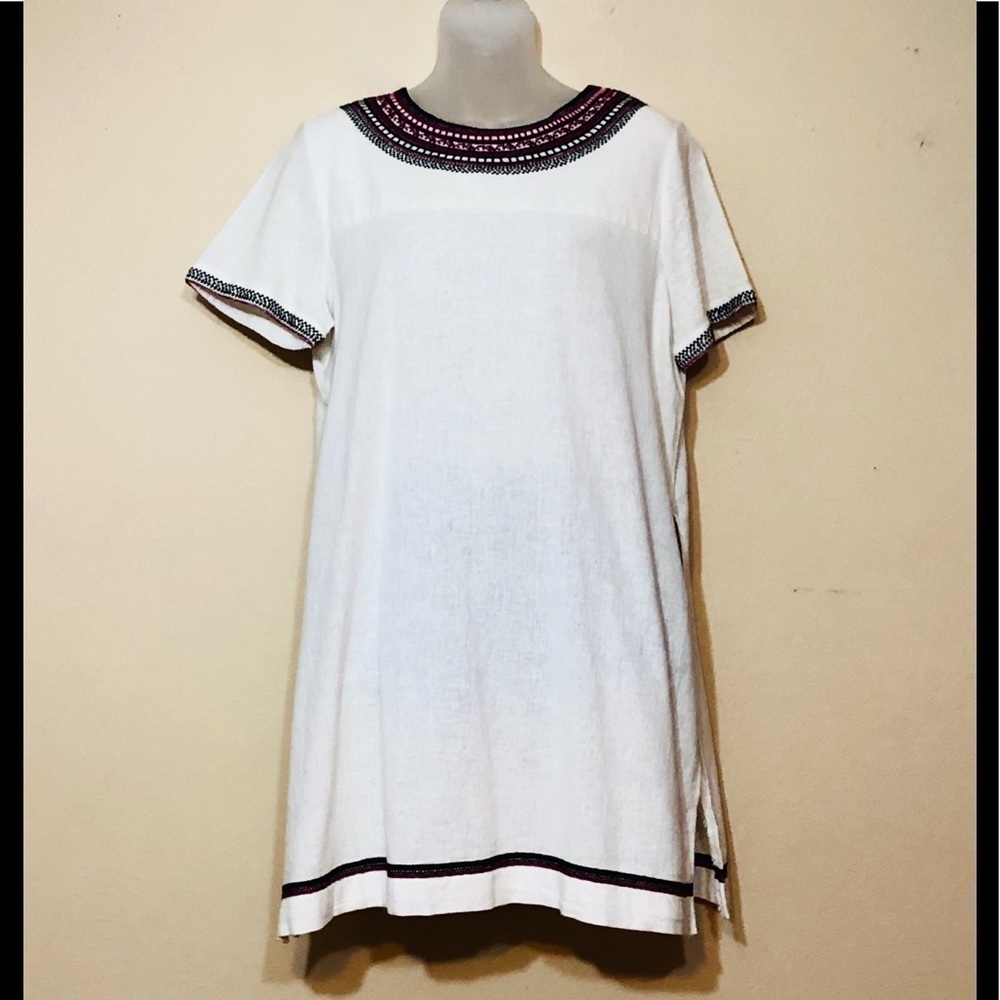 Forever 21 tunic with embroidery designs